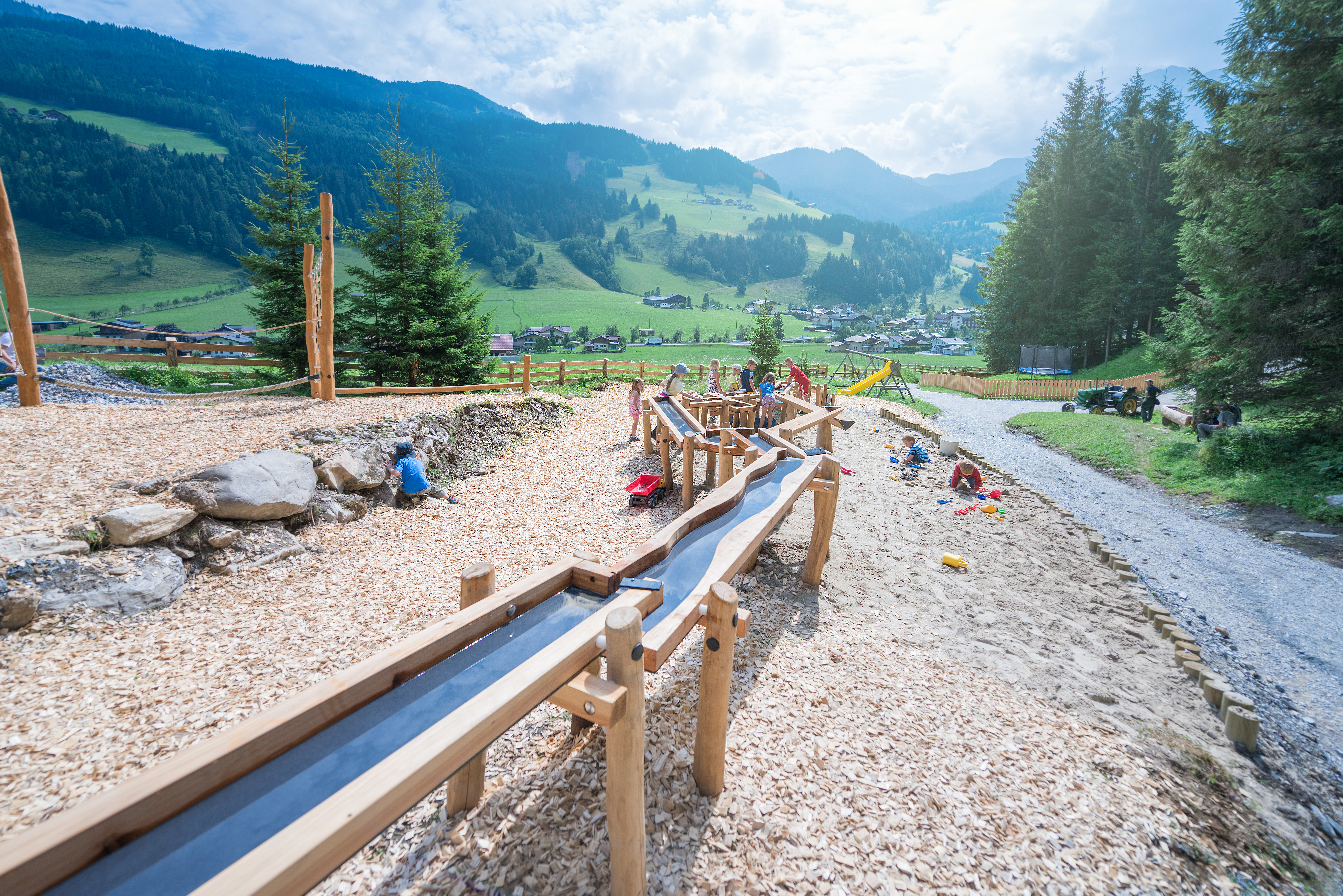 Familienhotel: Spiel und Spaß im Abenteuerland - Familienhotel Botenwirt 