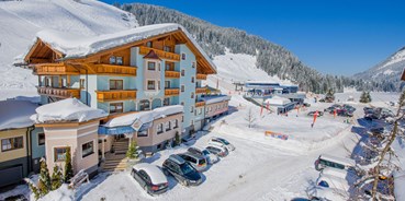 Familienhotel - PLZ 5541 (Österreich) - Ski-Hotel Zauchensee Zentral direkt an der Piste und am Lift - Hotel Zauchensee Zentral