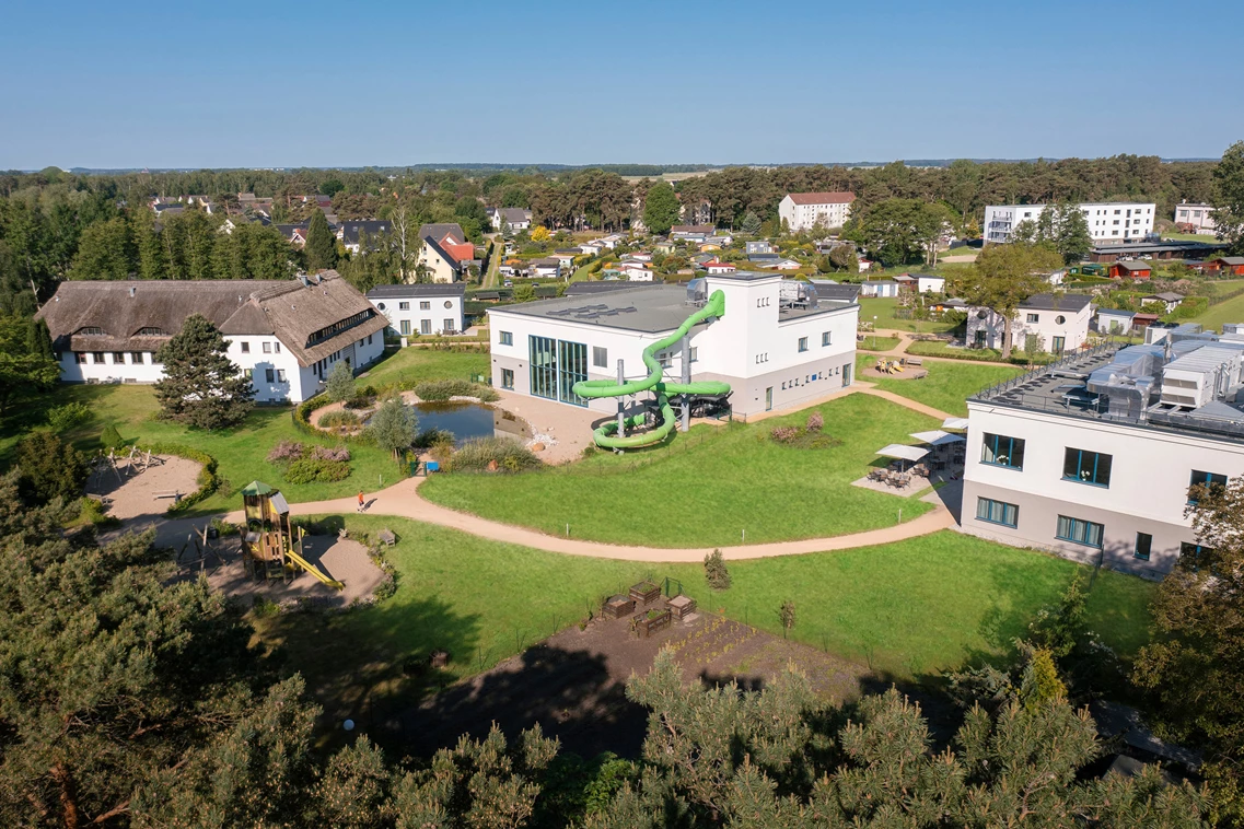 Kinderhotel: Hotel Außenbereiche - TUI SUNEO Kinderresort Usedom