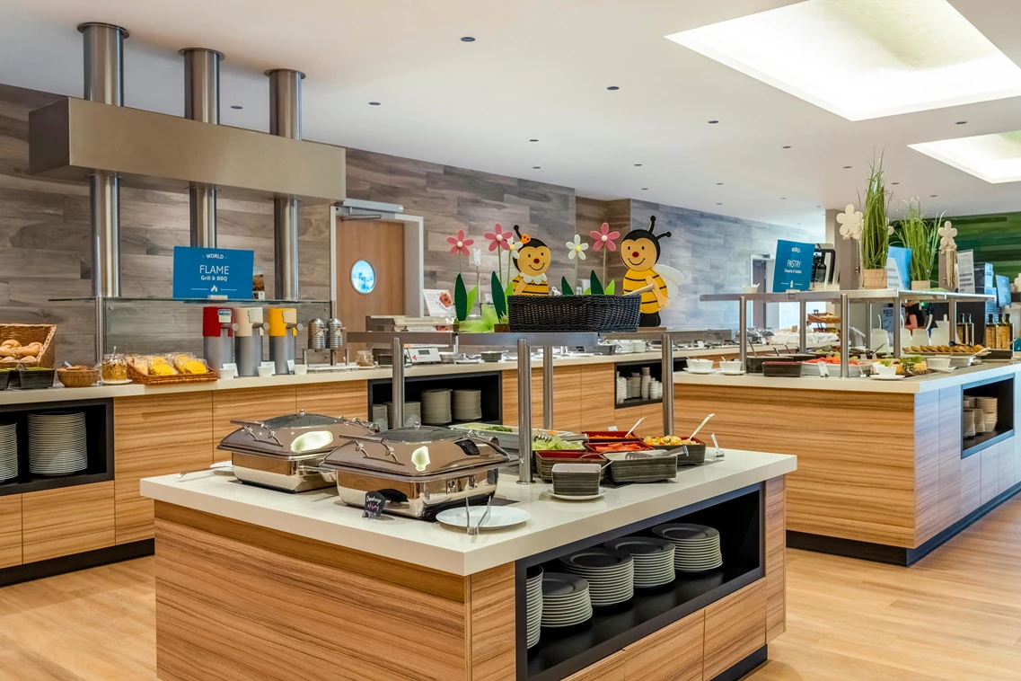 Kinderhotel: All-In-Restaurant, Buffets - TUI SUNEO Kinderresort Usedom