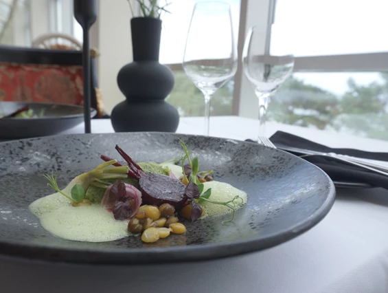 Kinderhotel: Genusswerkstatt mit fantastischen Blick über die Ostsee, Sie werden von dem Genuss ostseetypischer Speisen und regionaler Zutaten verzaubert.  - Rugard Thermal Strandhotel