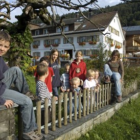 Kinderhotel: Hotel Sonne mit Kindern - Sonne Bezau Familotel Bregenzerwald