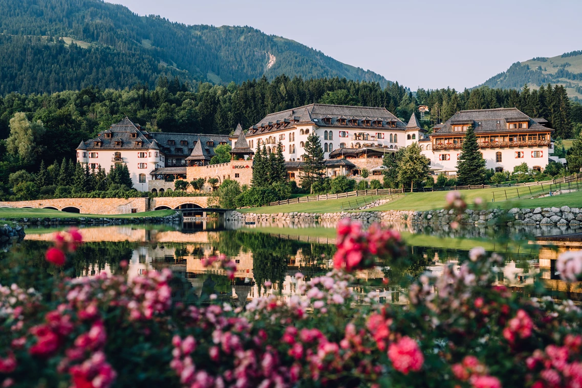 Kinderhotel: Außenansicht A-ROSA Kitzbühel - A-ROSA Kitzbühel