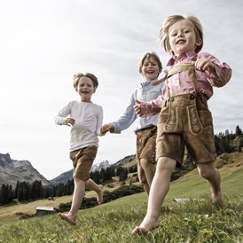 Kinderhotel: Familienurlaub am Arlberg - Hotel Goldener Berg