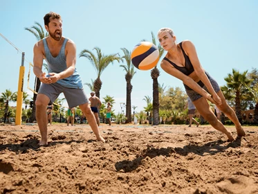 Kinderhotel: Beachvolleyball - TUI MAGIC LIFE Calabria