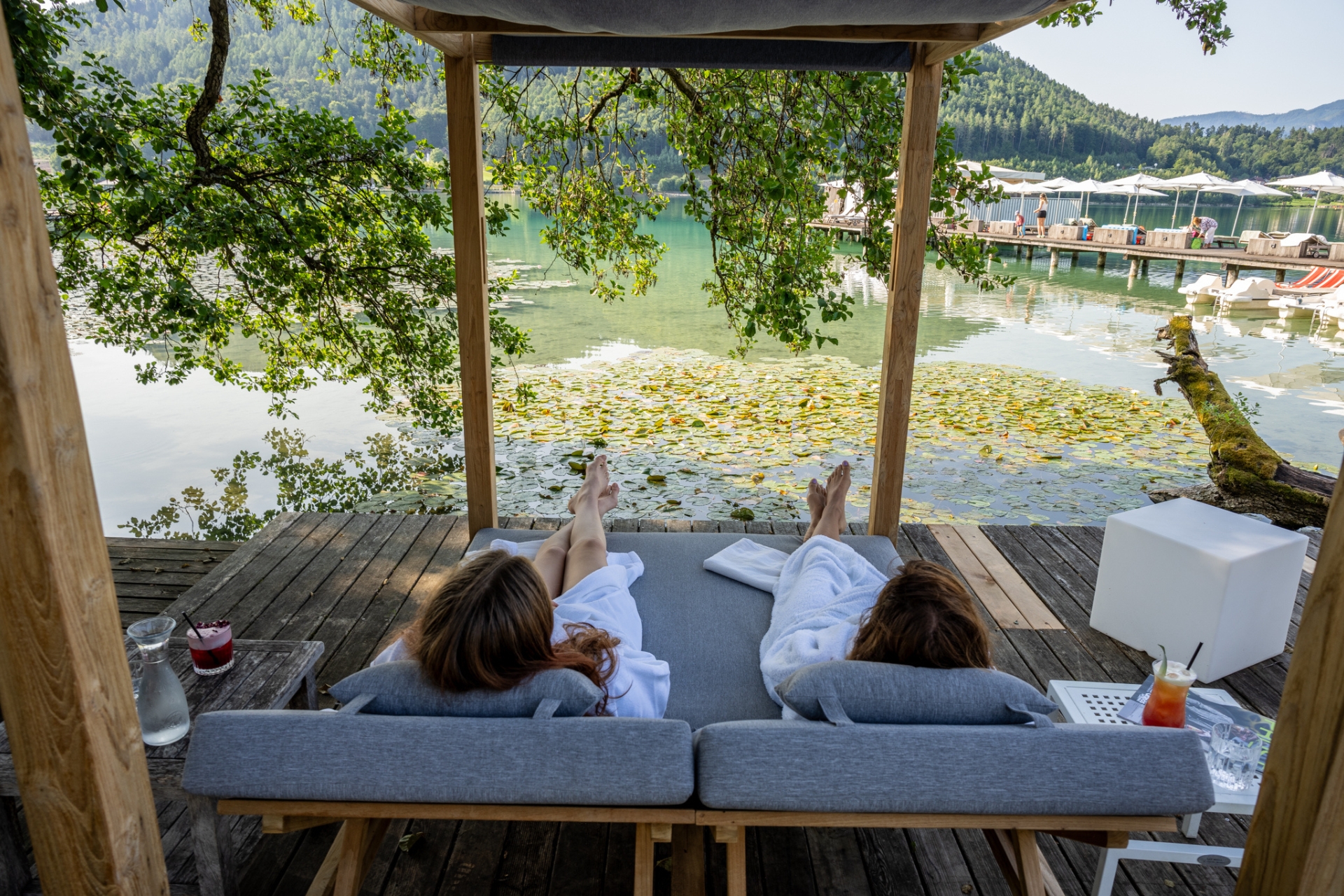 Kinderhotel: Schattige Rückzugsorte - Hotel Amerika-Holzer am See