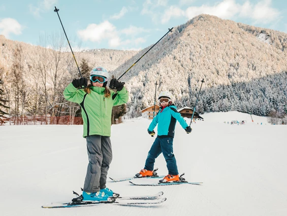Kinderhotel: Skifahren am hauseigenen Skilift - Kinderhotel Sonnwies