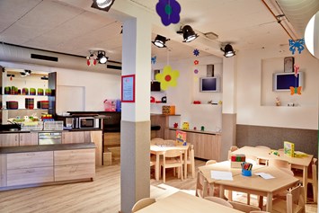 Kinderhotel: Kinderbetreuung - Das Alpenwelt Resort****SUPERIOR