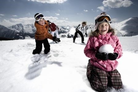 Kinderhotel: SKI IN - SKI OUT direkt an der Gondelbahn - Das Alpenwelt Resort****SUPERIOR