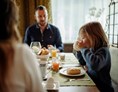 Familienhotel: Ein reichhaltiges Frühstück für Groß & Klein  - Familienhotel Salzburger Hof