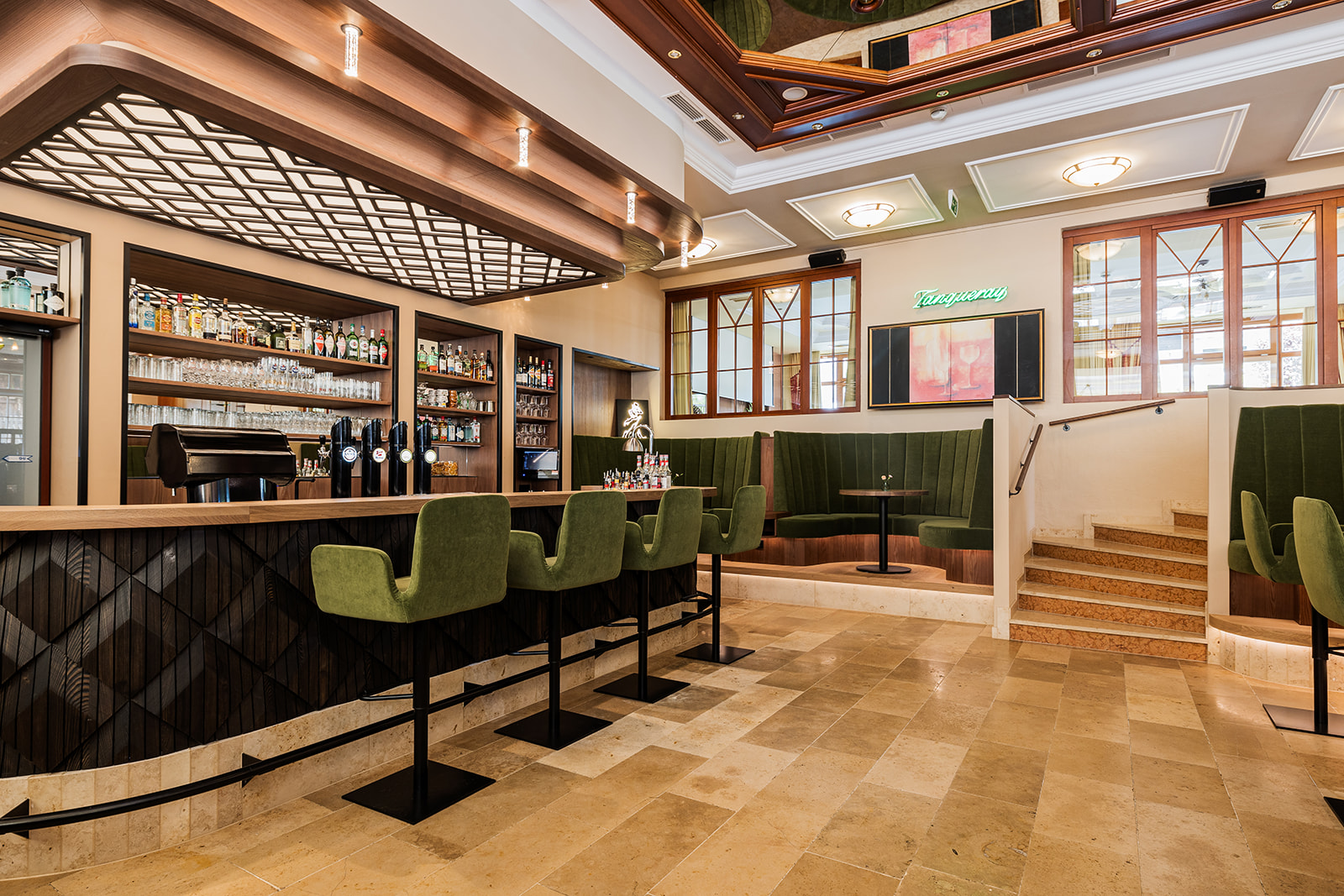 Kinderhotel: Hotelbar - Hotel Guggenberger