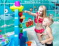 Kinderhotel: Spiel & Spaß im Kinderbecken - Familien Wellness Hotel Restaurant Seeklause