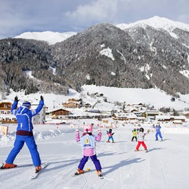 Familienhotel: Skischule Jochtal in Vals - Familienhotel Huber