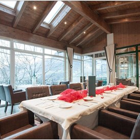 Kinderhotel: Restaurant winter garden - DAS FINKENNEST “Panorama Familyhotel & SPA”
