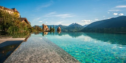 Familienhotel - Südtirol - Swimminpool - DAS FINKENNEST “Panorama Familyhotel & SPA”