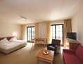 Kinderhotel: unsere SCESA-Zimmer - active Lifestyle since 1896 - Hotel Walliserhof