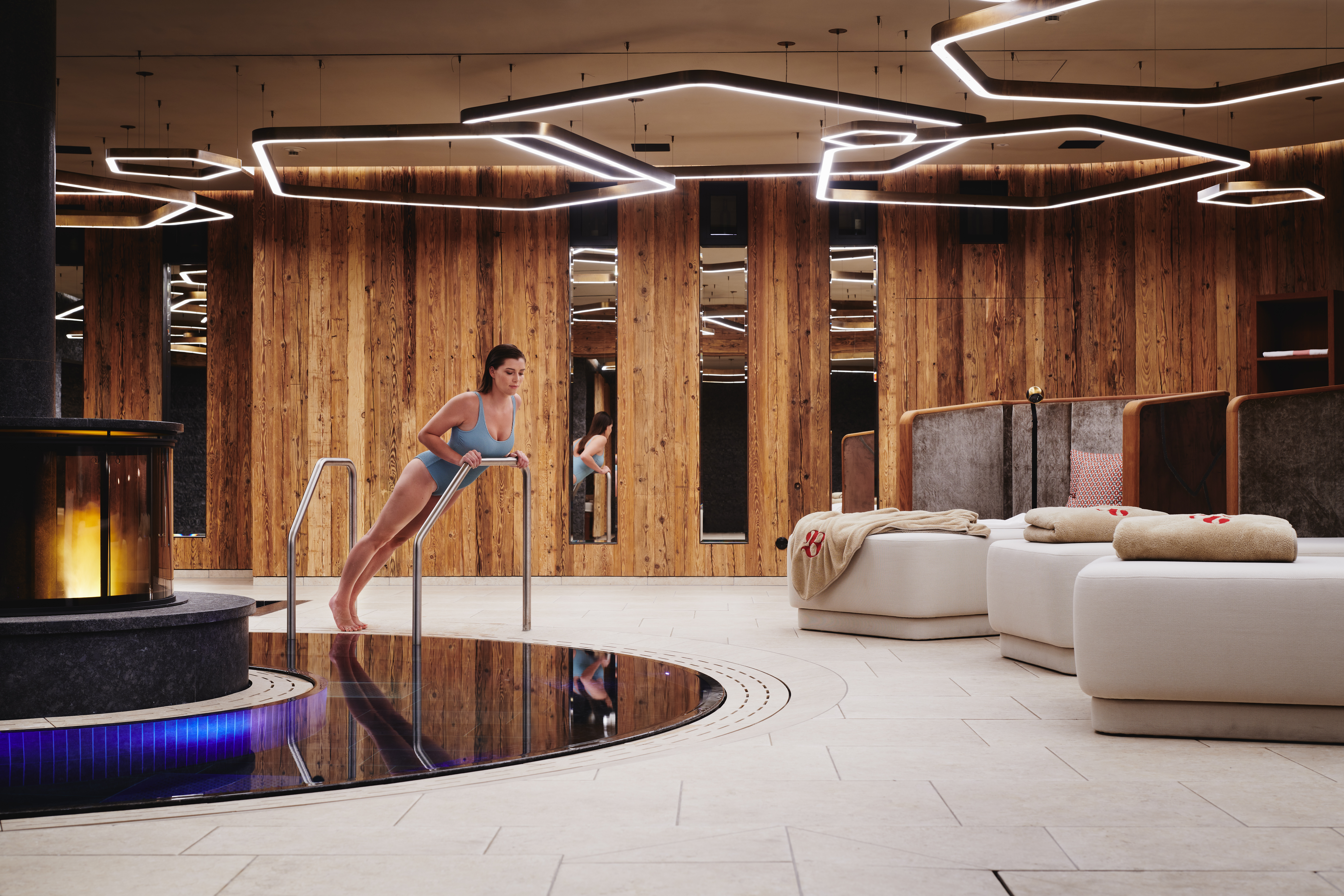 Kinderhotel: Erwachsenen-Wellnessbereich im Burg Hotel  - Burg Hotel Lech am Arlberg - Wasser | Wellness