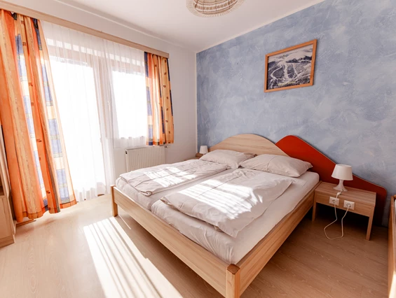 Kinderhotel: Vierbettzimmer mit Doppelbett und Stockbett - ***Erlebnisgasthof Moasterhaus