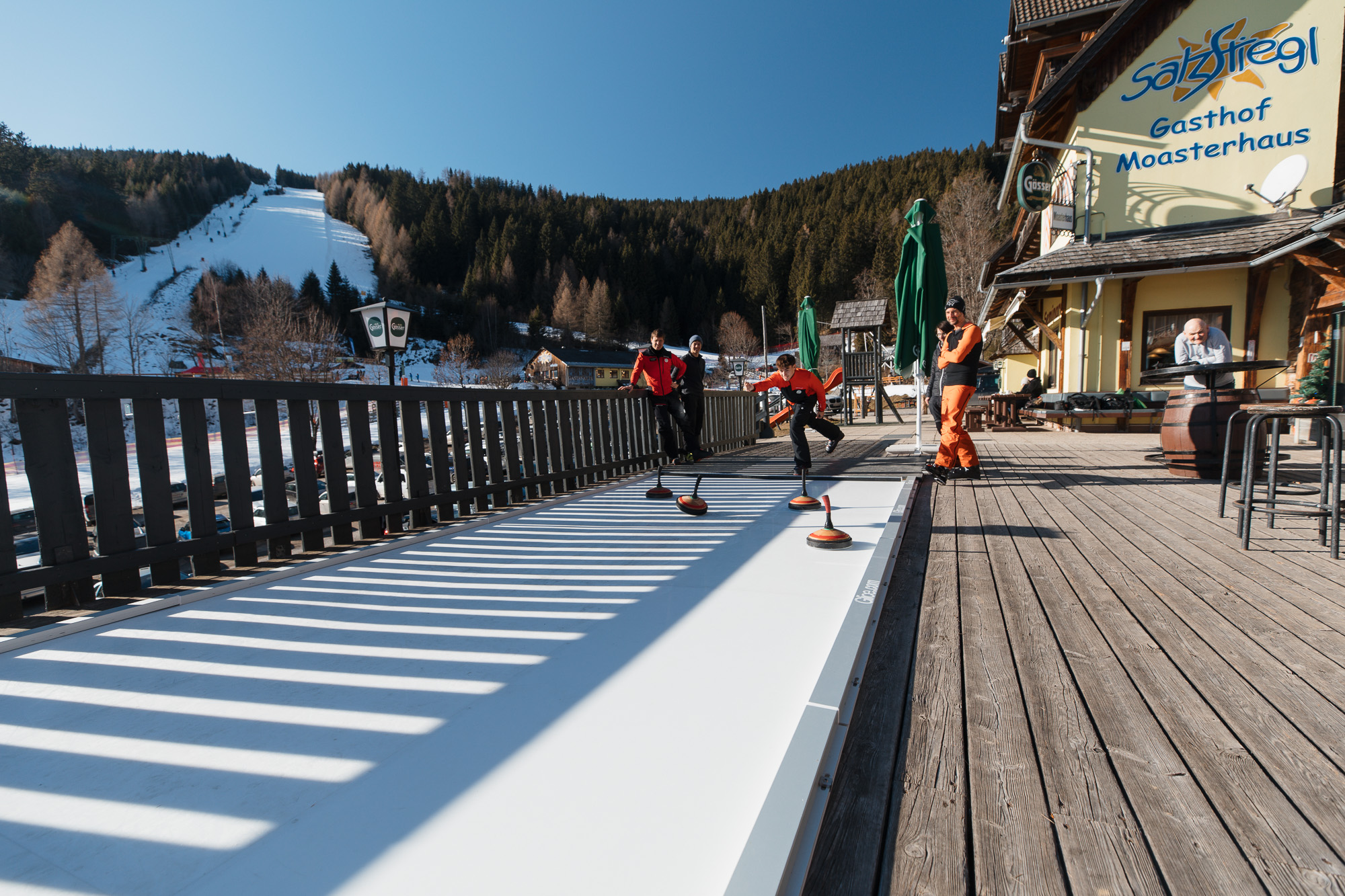 Kinderhotel: Moasterhaus mit Sonnenterrasse und Eisstockbahn von Glice - Erlebnisgasthof Moasterhaus