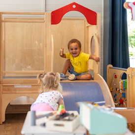 Kinderhotel: Spielzimmer für die Kleinkinder - Frieslandstern - Ferienhof und Hotel