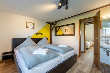 Kinderhotel: Schlafzimmer - Frieslandstern - Ferienhof und Hotel