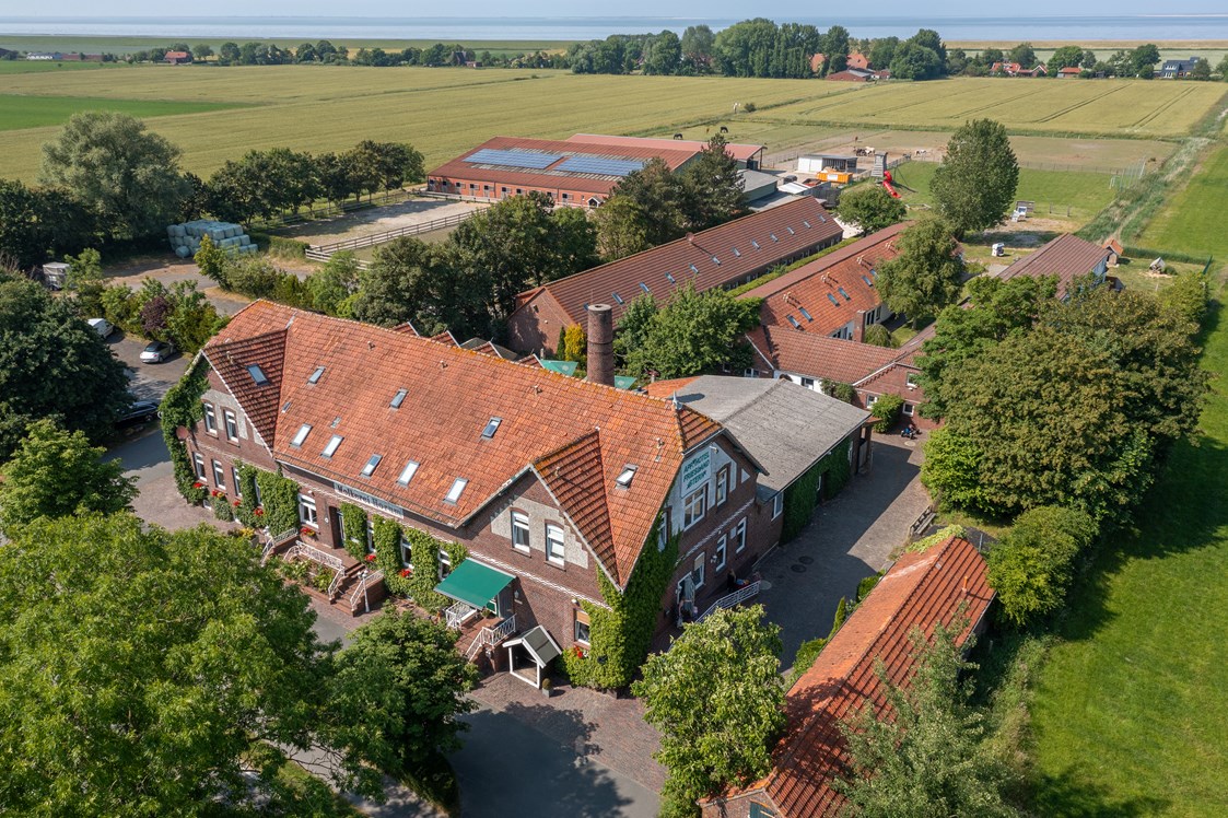 Kinderhotel: Der Frieslandstern von oben - Frieslandstern - Ferienhof und Hotel