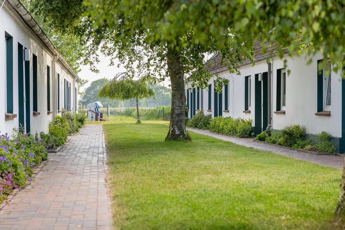 Kinderhotel: Familienappartements Außenansicht - Frieslandstern - Ferienhof und Hotel