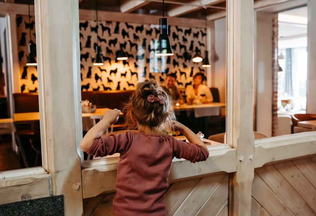 Kinderhotel: Kids im Blick und entspannt essen - Landhaus Averbeck