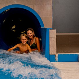Kinderhotel: "Der Wasserfall" - Erlebnis-Wasserrutsche auf 66,66 m mit Zeitmessung - Good Life Resort die Riederalm ****S