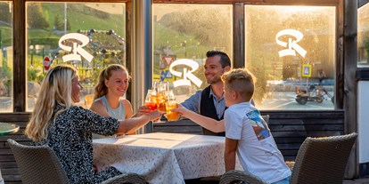 Familienhotel - Garten - Kirchdorf in Tirol - Familienurlaub in der Riederalm - Good Life Resort die Riederalm ****S