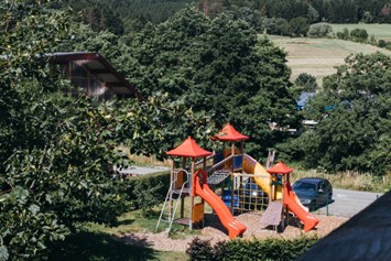 Kinderhotel: Der Außenspielplatz - Familotel Ottonenhof - Die Ferienhofanlage im Sauerland