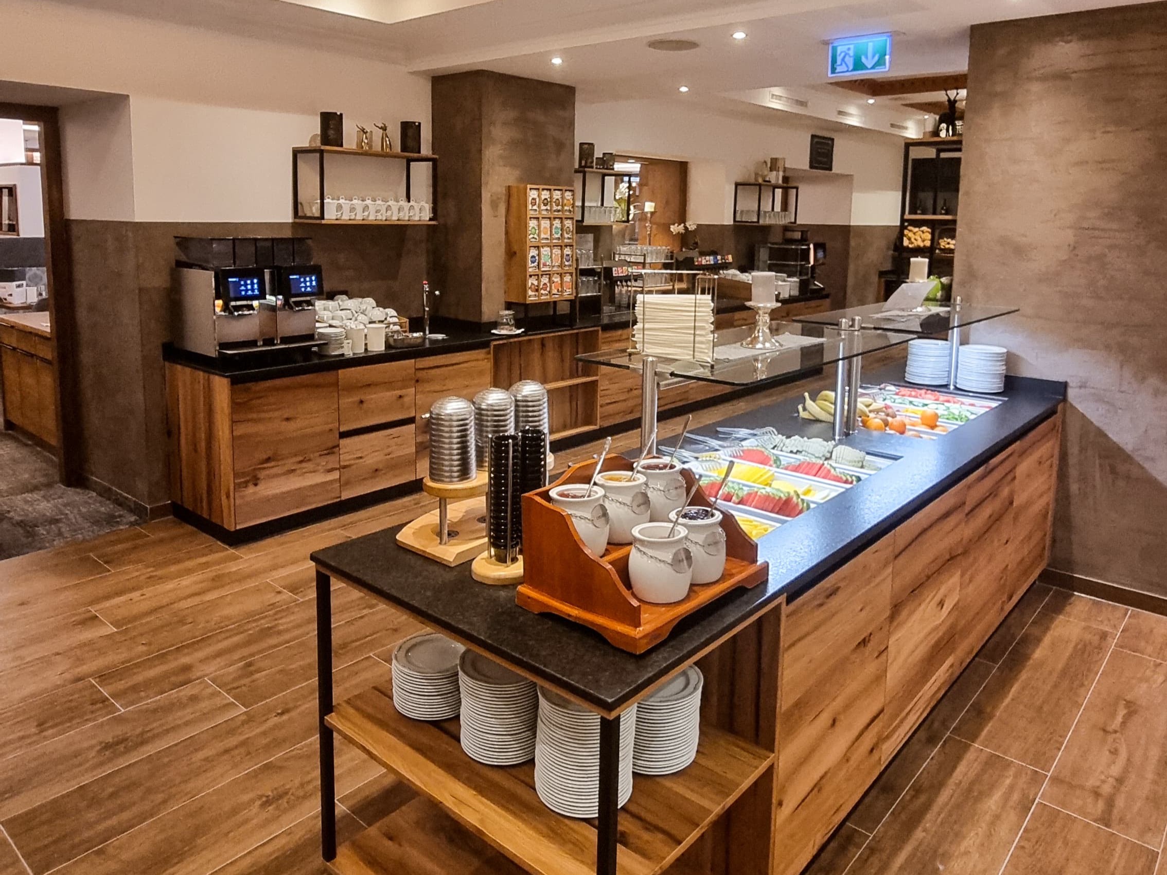 Familienhotel: Buffet - Familienhotel Wagrainerhof