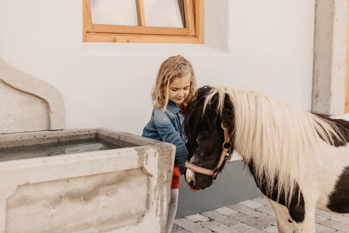 Kinderhotel: Tiere zum Anfassen - Gut Berg Naturhotel