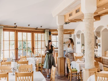 Kinderhotel: Restaurant für kulinarische Genüsse - Gut Berg Naturhotel