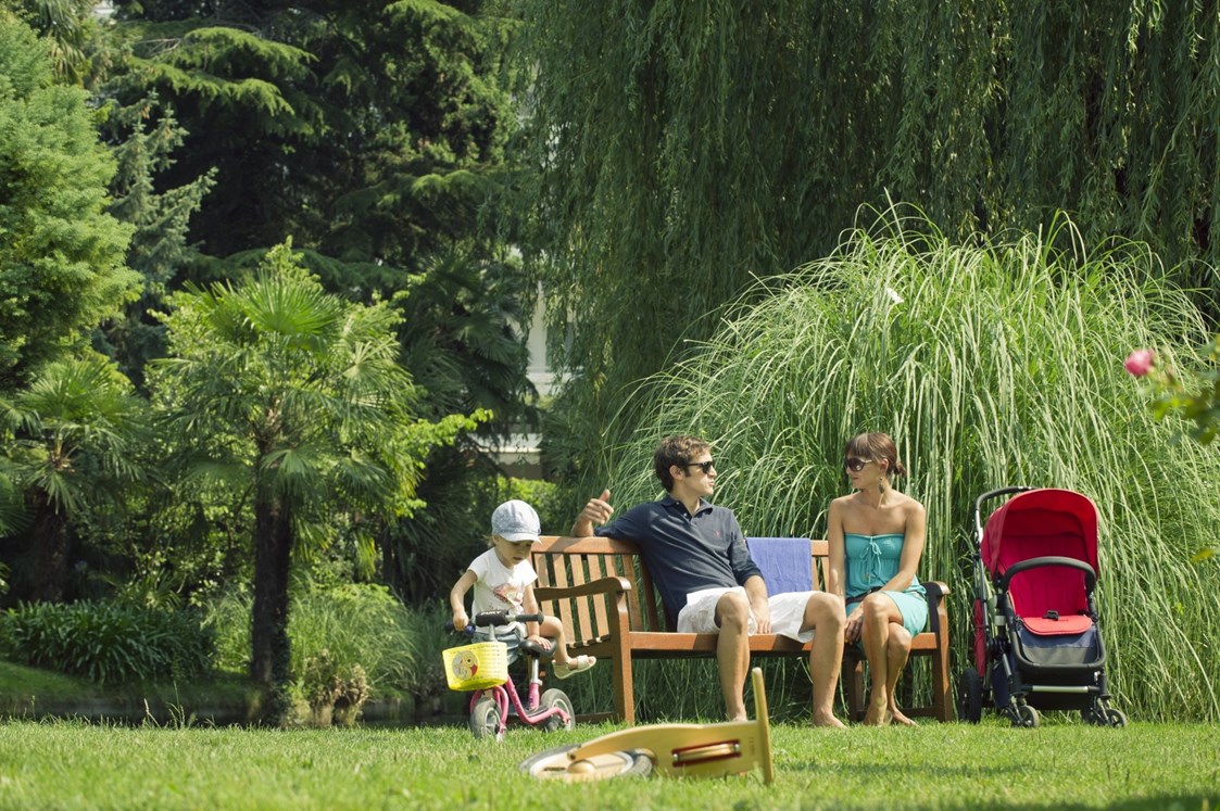 Kinderhotel: Familie im Park - Du Lac et Du Parc Grand Resort