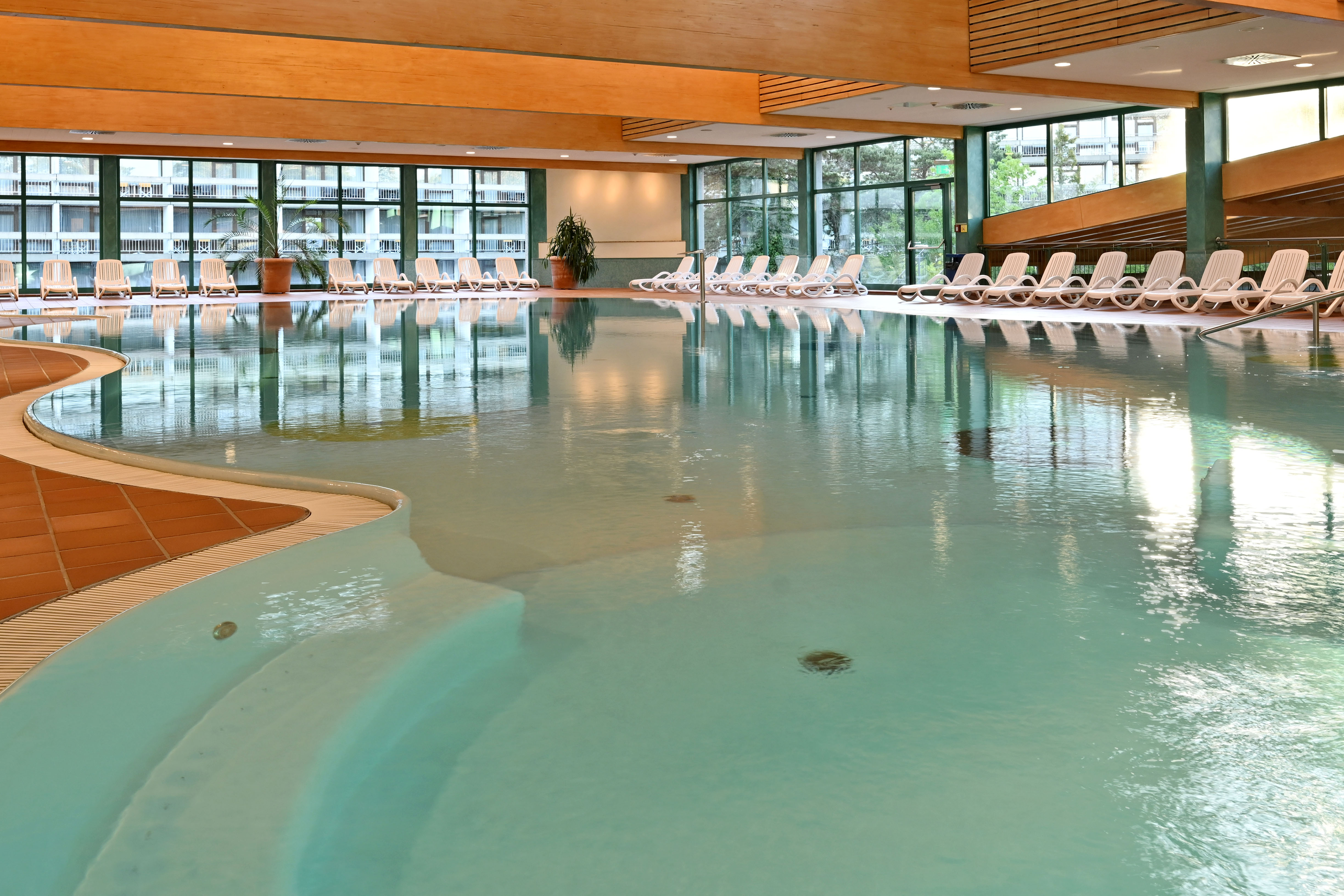Kinderhotel: Schwimmbad - Hotel Sonnenhügel Familotel Rhön - Wasser | Wellness