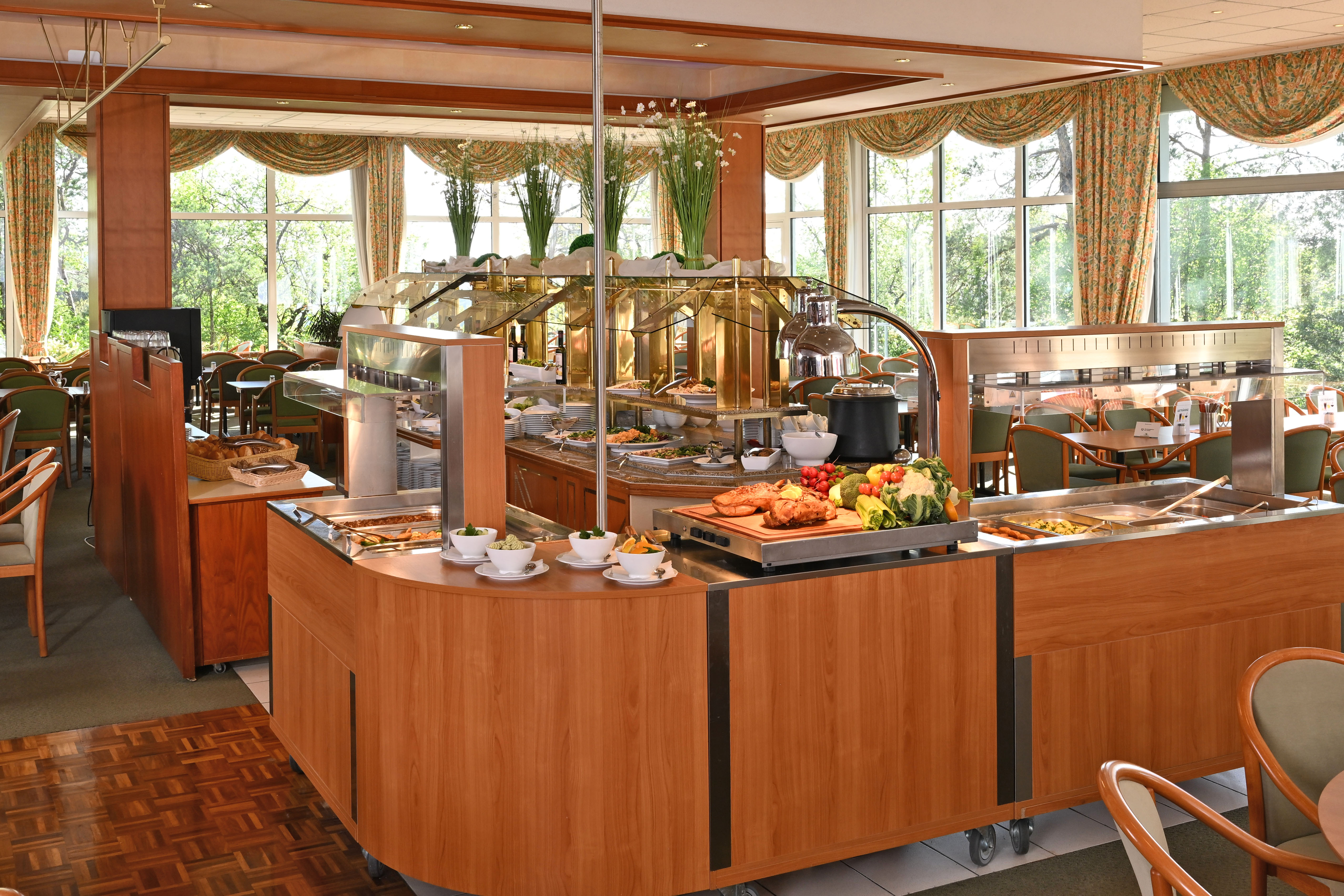 Kinderhotel: Abendbuffet im Rahmen der Halbpension - Hotel Sonnenhügel Familotel Rhön - Essen | Trinken