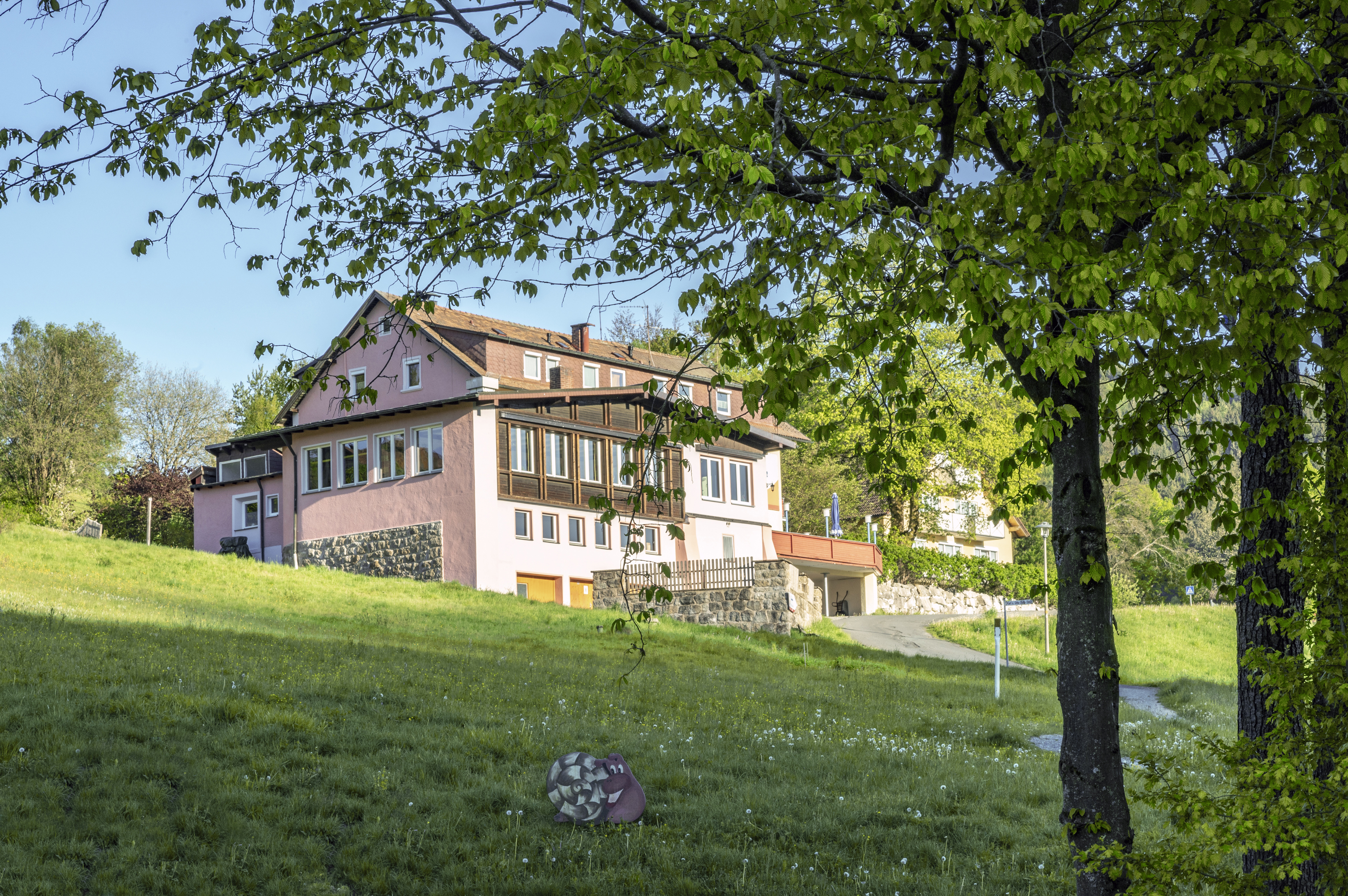 Kinderhotel: Hotelansicht
 - Familotel Mein Krug