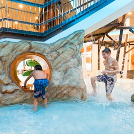 Kinderhotel: Wasserwelten Wasserspielplatz - Familotel Schreinerhof