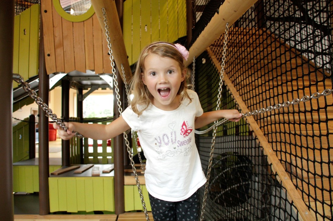 Kinderhotel: Spaß für Kinder ab 4: Der neue Kletterturm - Familotel Landhaus zur Ohe