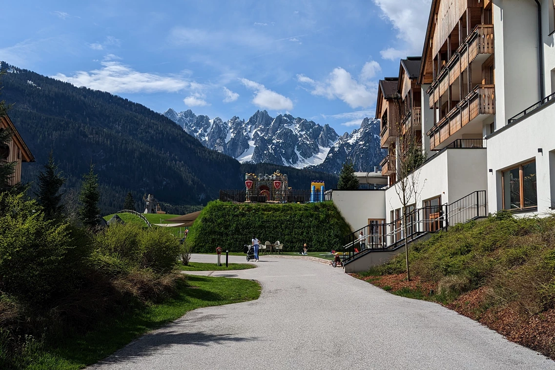 Kinderhotel: Anlage - Dachsteinkönig - Familux Resort 