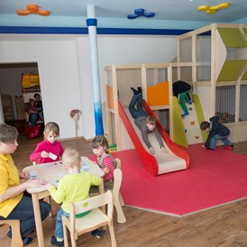 Kinderhotel: Kids Club Bärenland - Genuss- & Familienhotel Bären am See
