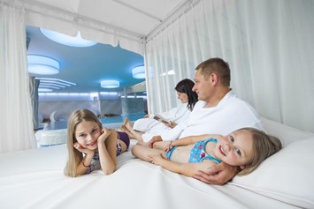 Kinderhotel: Badeparadies mit Hallenbad, Kinder-Planschbecken und Ruheinseln - Feldberger Hof
