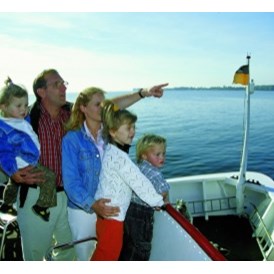 Kinderhotel: mit dem Schiff auf dem Bodensee macht immer Spaß - Hotel Storchen Spa & Wellness