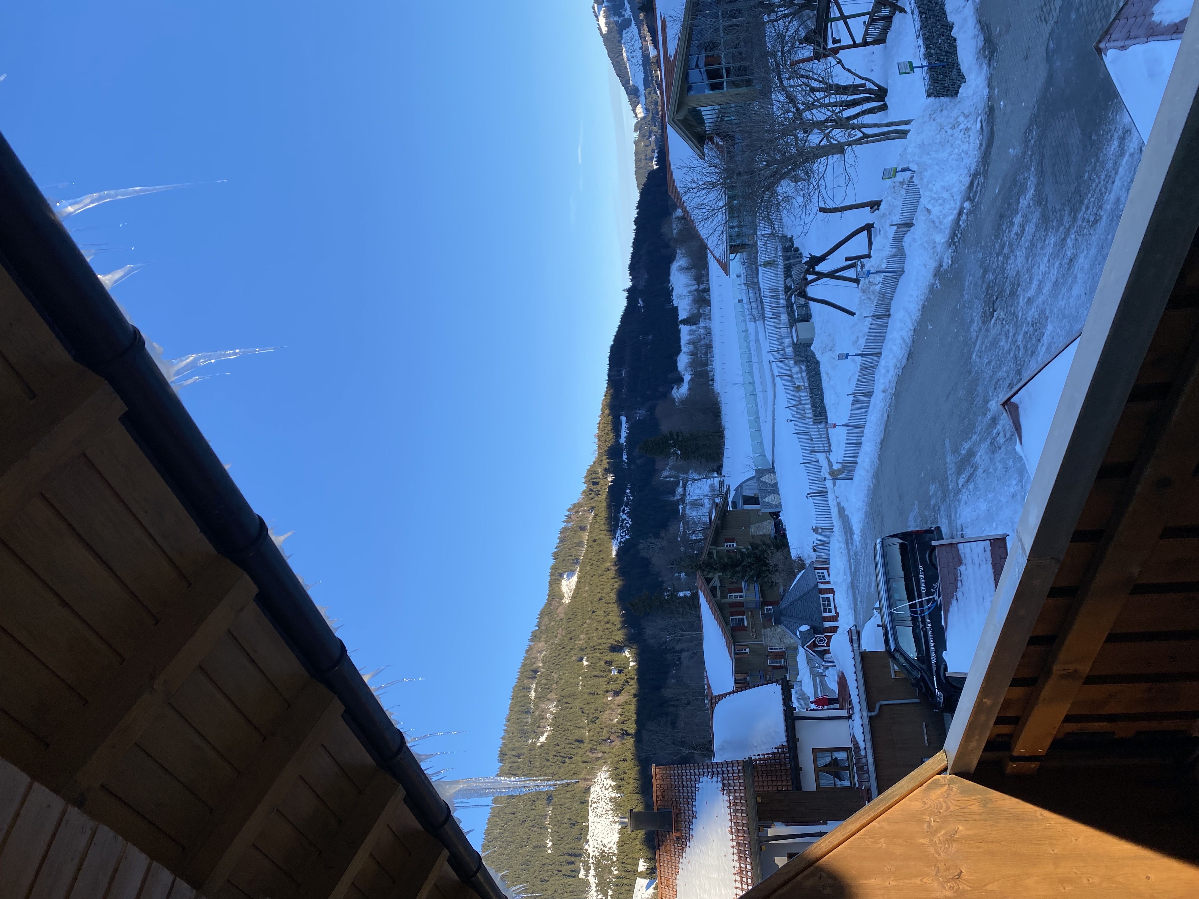 Kinderhotel: Blick vom Balkon ( Bärenloch) - Du-Familotel Krone