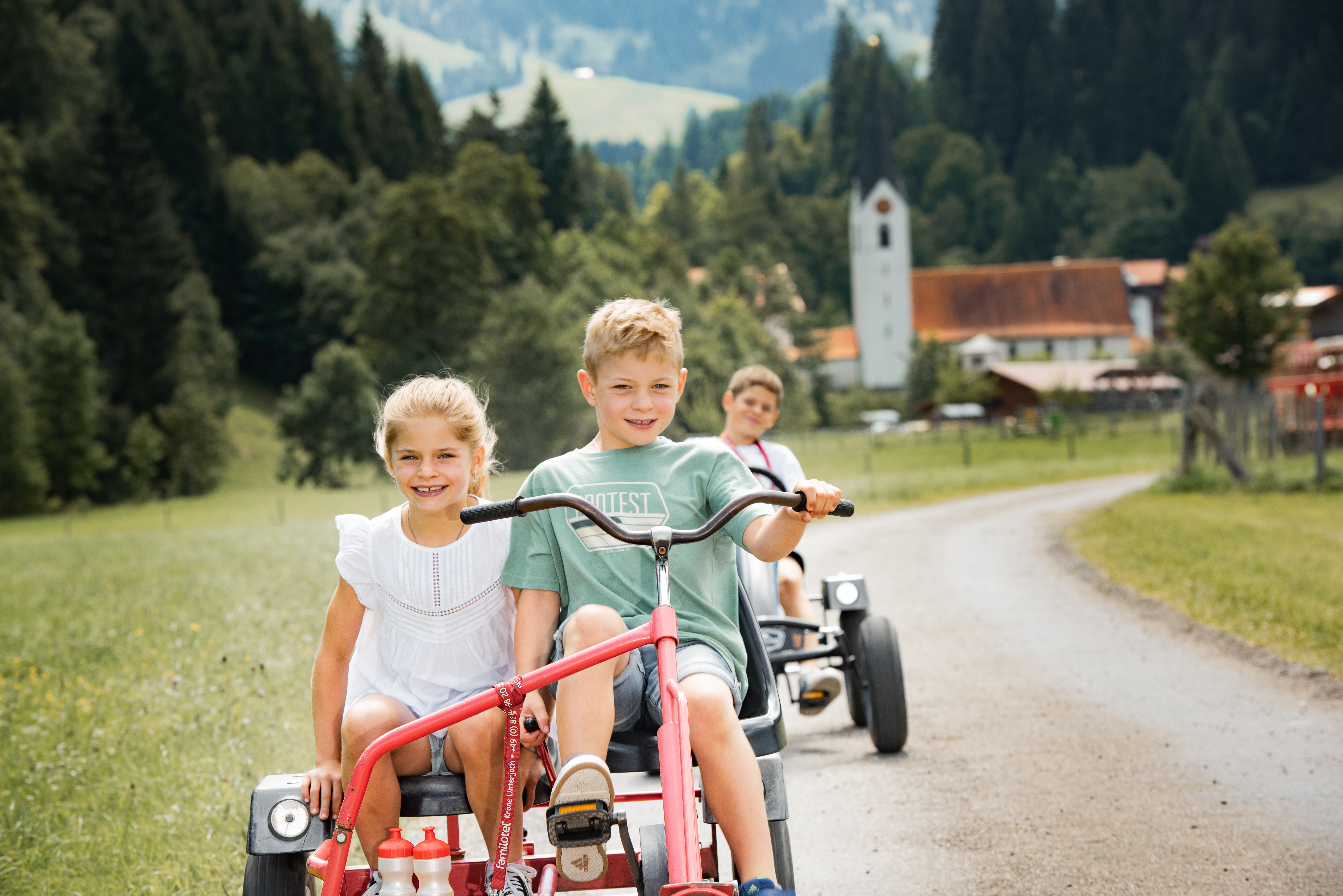 Kinderhotel: Ketcar Ausflug - Du-Familotel Krone - Spielen | Entdecken