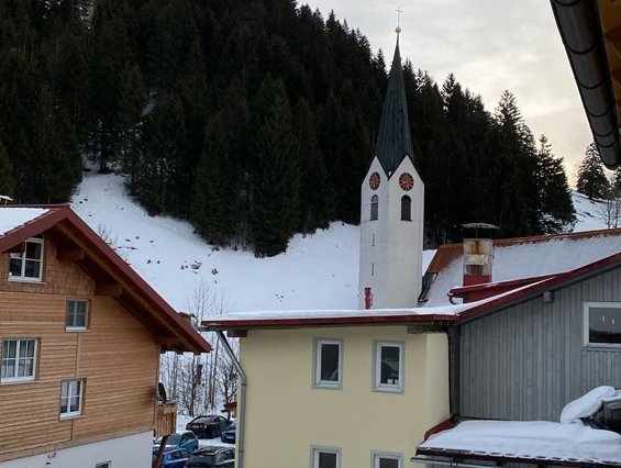 Kinderhotel: Blick vom Balkon in andere Richtung - Familotel Spa & Familien-Resort Krone