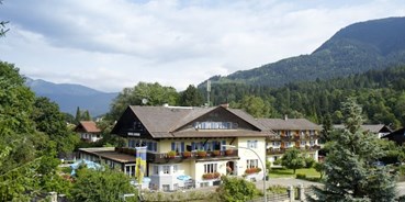 Familienhotel - PLZ 82467 (Deutschland) - Unser Haus, umgeben von schönen Wäldern - Hotel Leiner