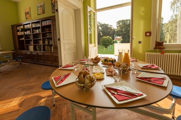 Kinderhotel: Der Speisesaal im Schloss Leisen - Germany For Kids Kinderferienhotel Schloss Leizen
