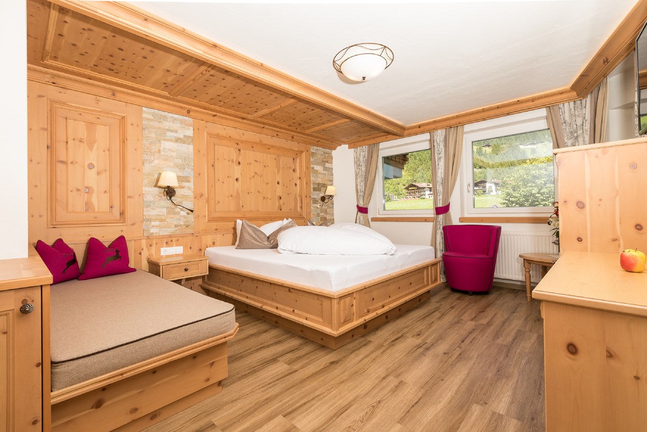 Alpenhotel Kindl Zimmerkategorien Doppelzimmer "Junior Zirbe"